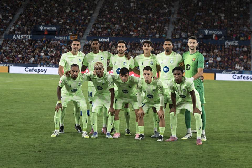 稳定！马尔卡宁全场18中11轰30分8篮板